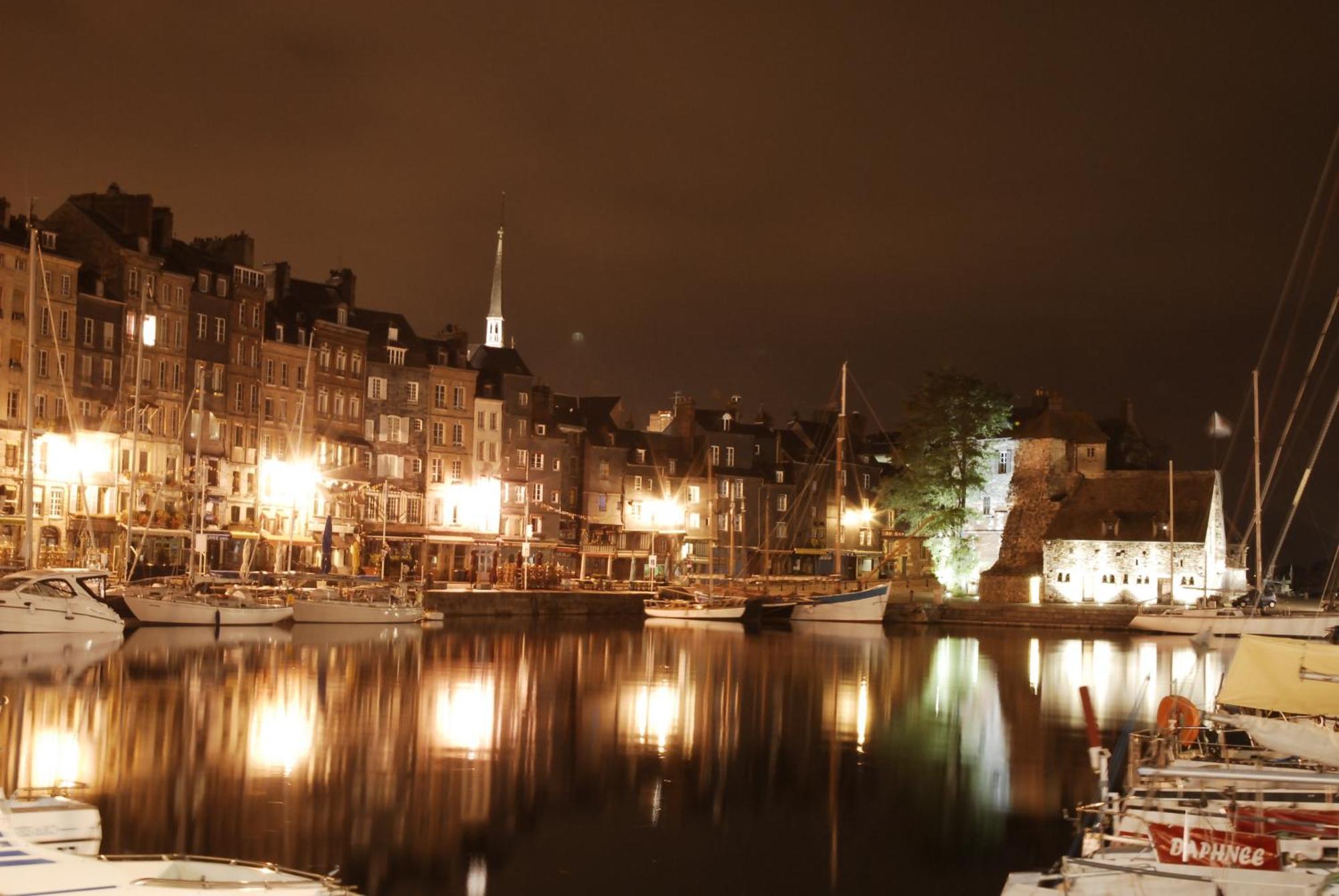 Escapade Au Coeur De Honfleur Avec Parking Prive Et Vue Panoramique Διαμέρισμα Εξωτερικό φωτογραφία